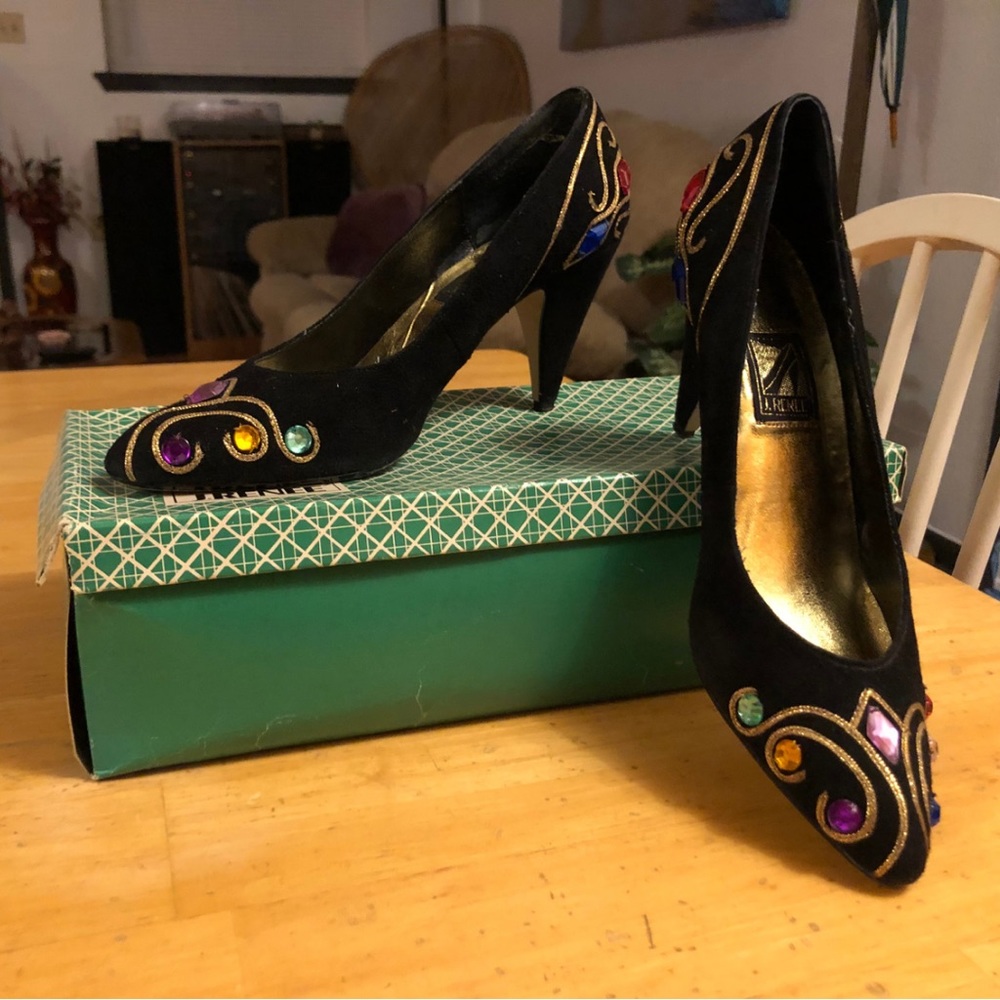 Vintage J Renne 7.5N heels 👠